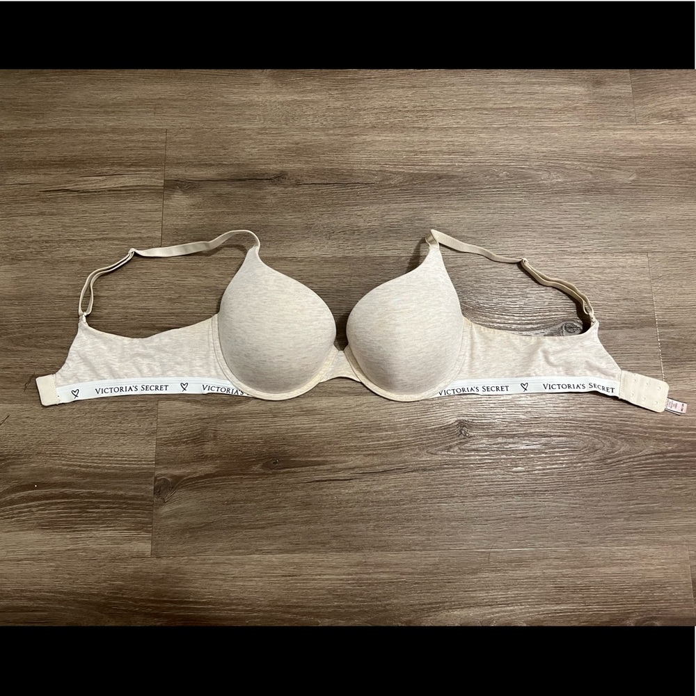 Victoria secrets tshirt push up bra
